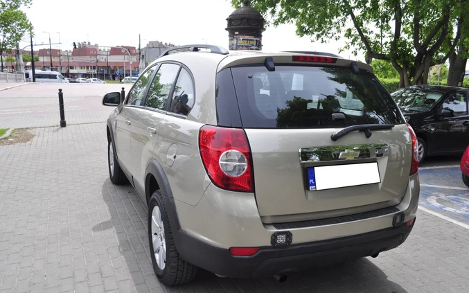 Chevrolet Captiva cena 21900 przebieg: 100000, rok produkcji 2008 z Wołów małe 92